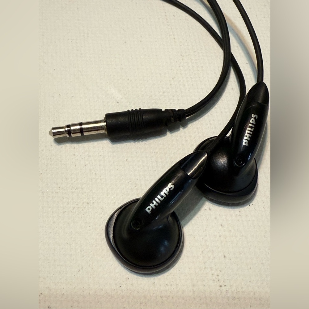 Philips Black In-Ear Wired Headphones